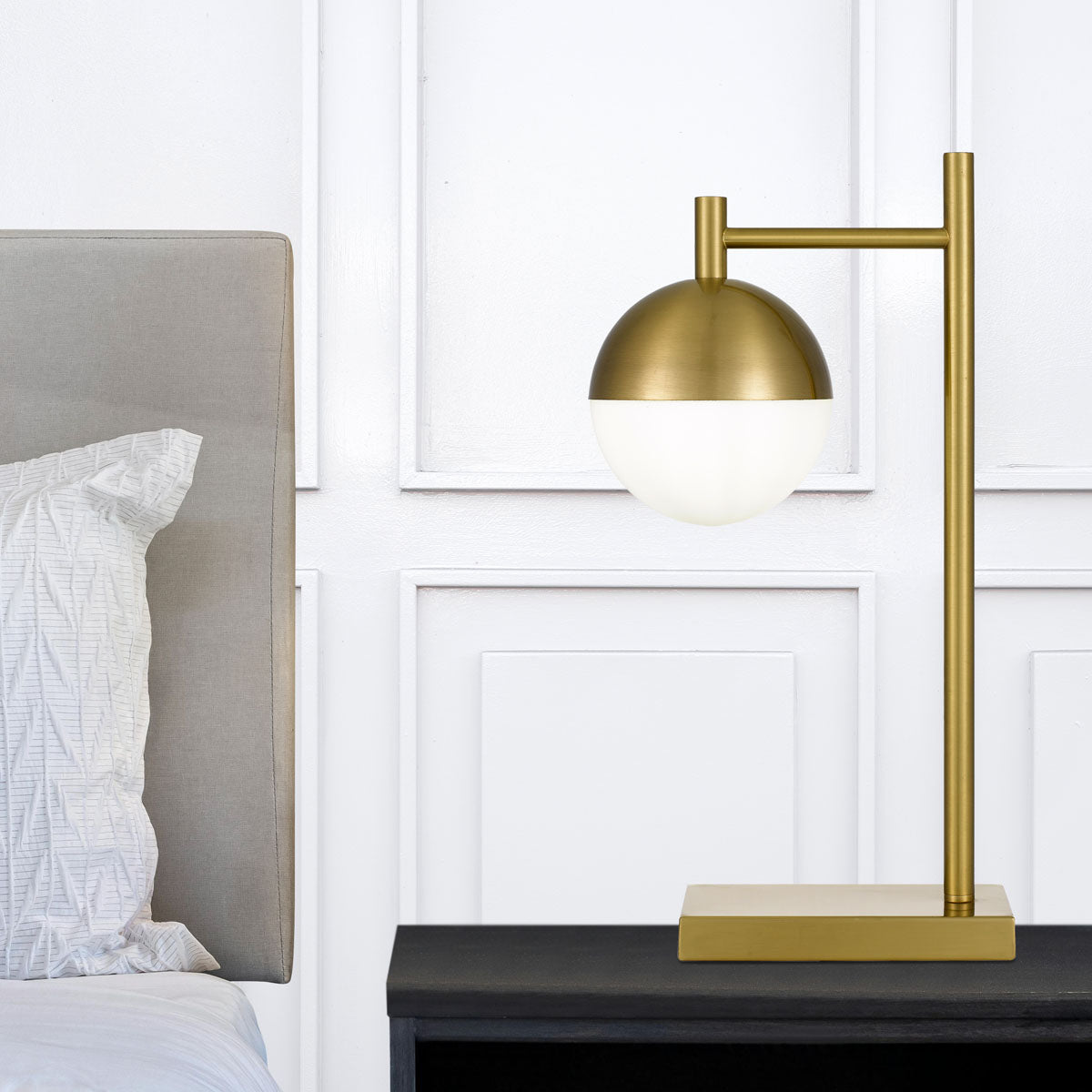 BASILO TABLE LAMP