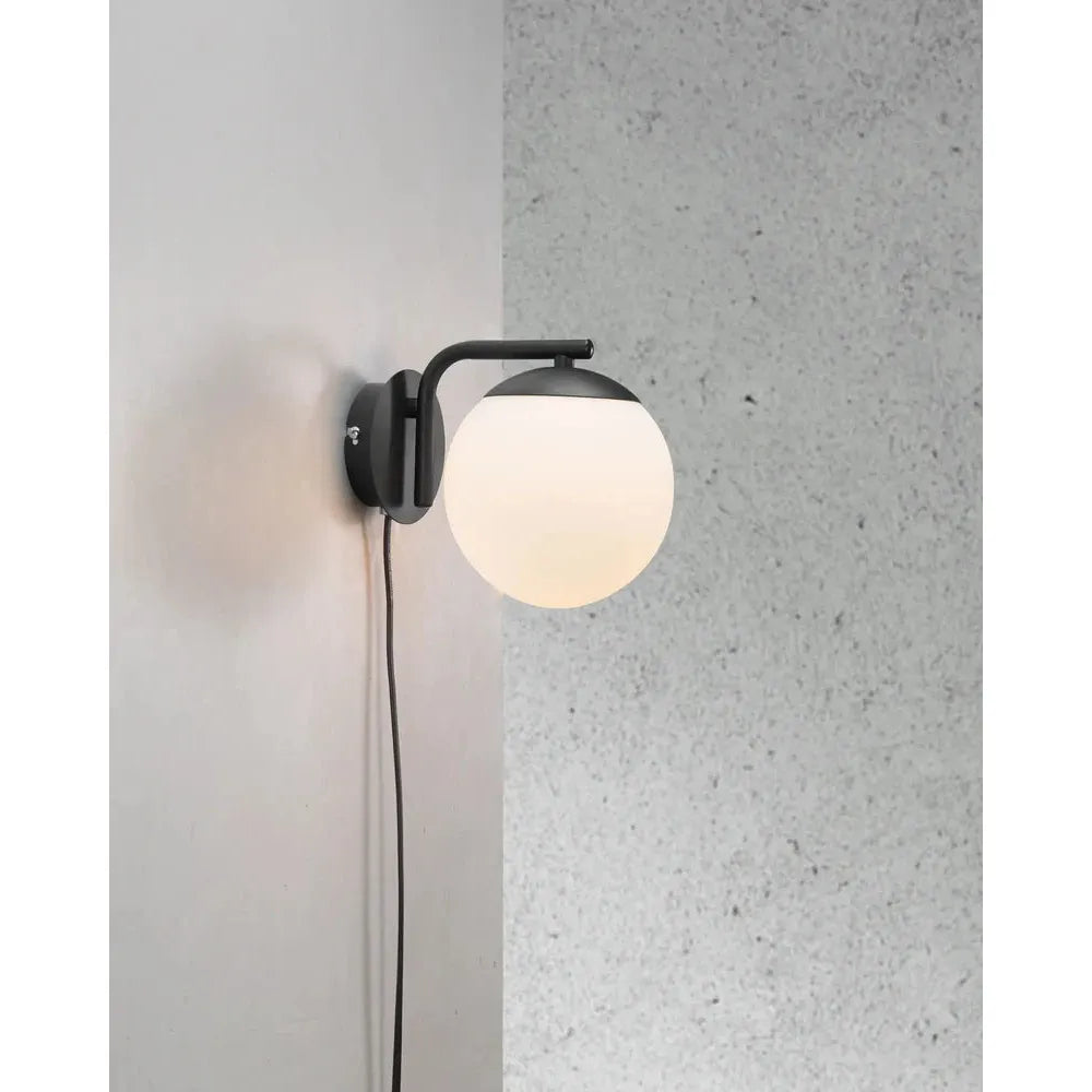 Grant Wall Light