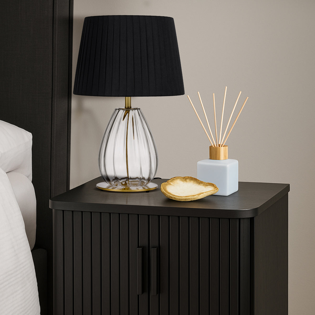VEANA TABLE LAMP