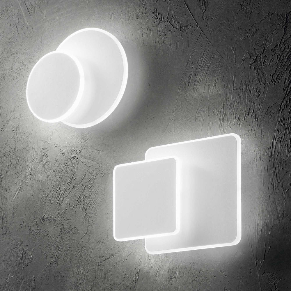 Pouche Ap Square Wall Sconce White Metal 3000K