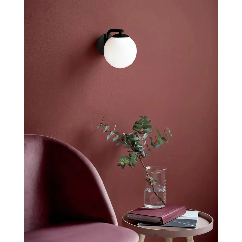 GrantWallLight-IndoorLighting-NookCollections3.webp