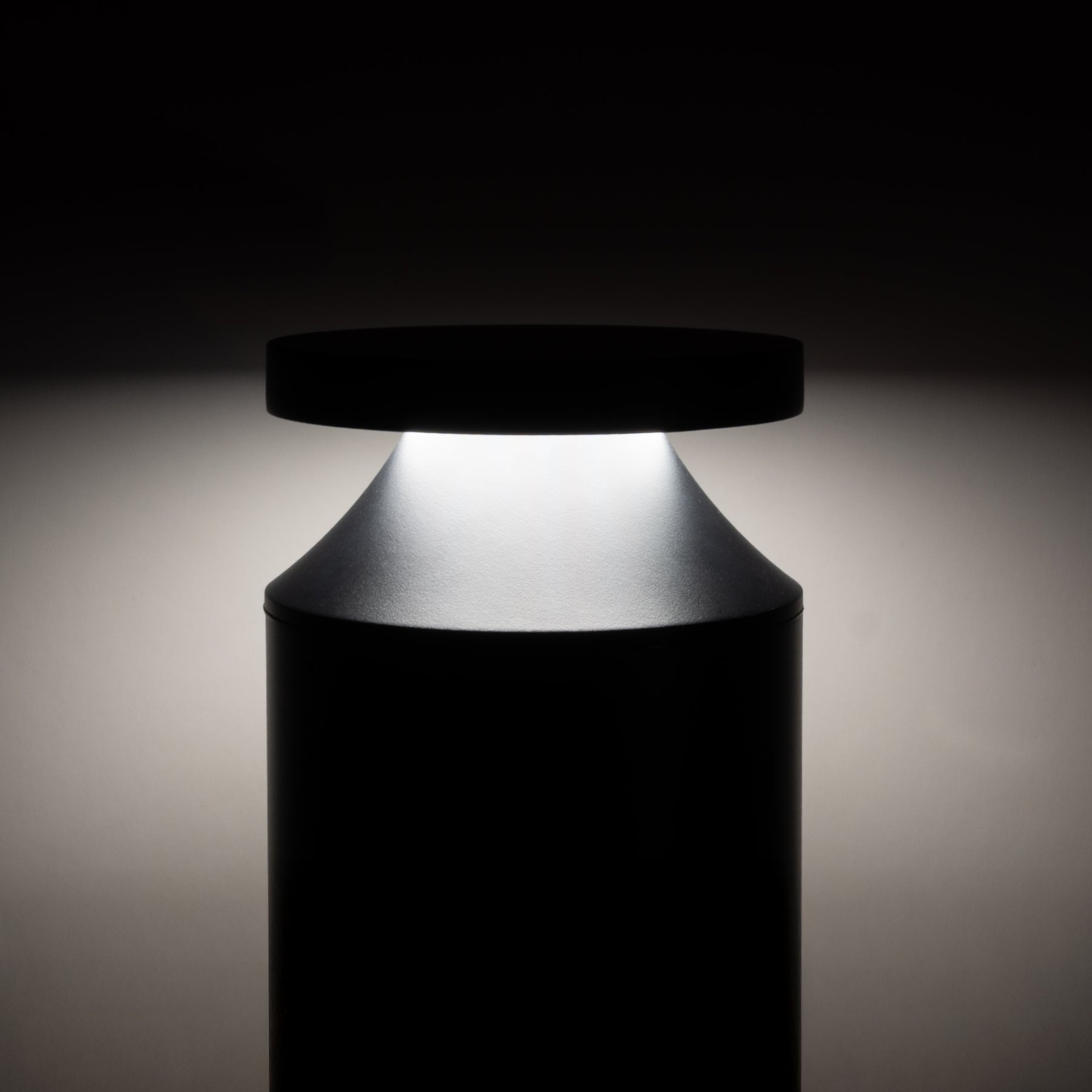 Havit Lighting Noray 970mm Black LED Bollard Light