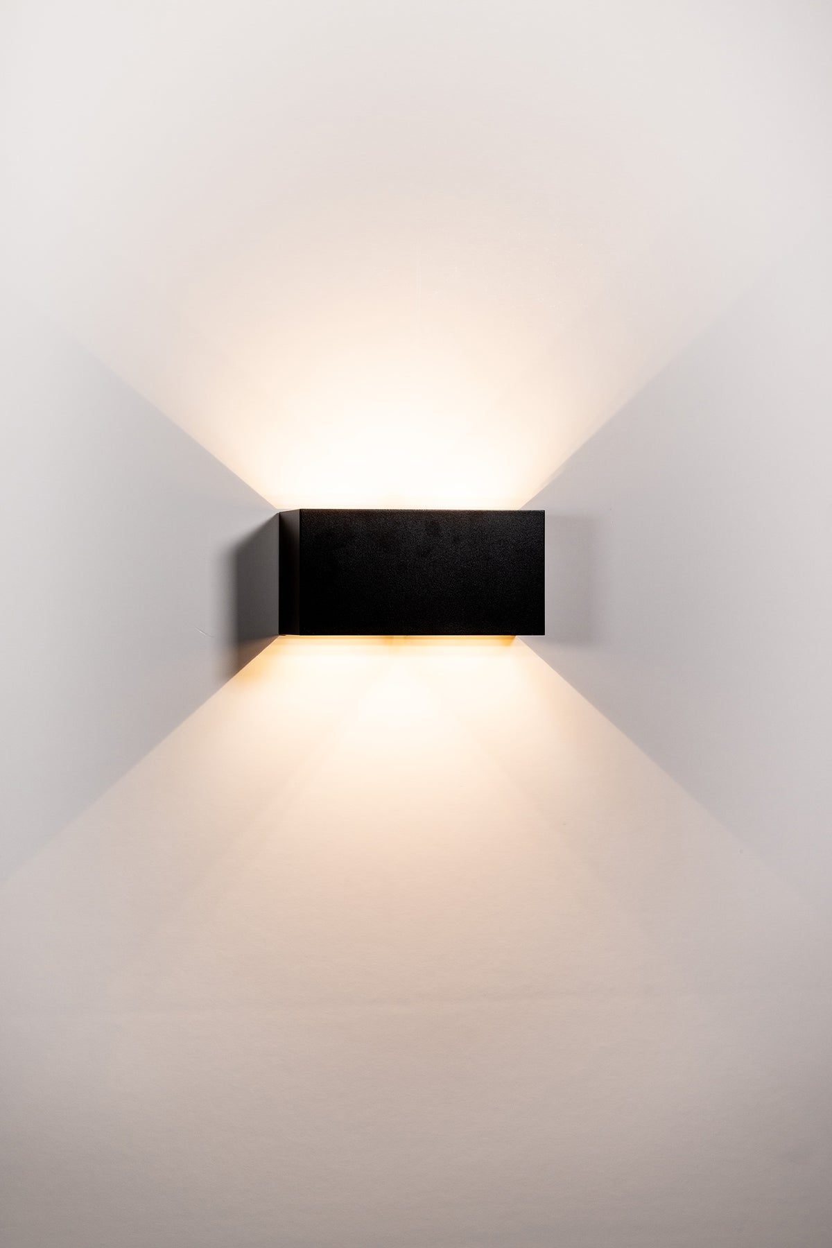 Havit Lighting Versa Black Square Up & Down Wall Light