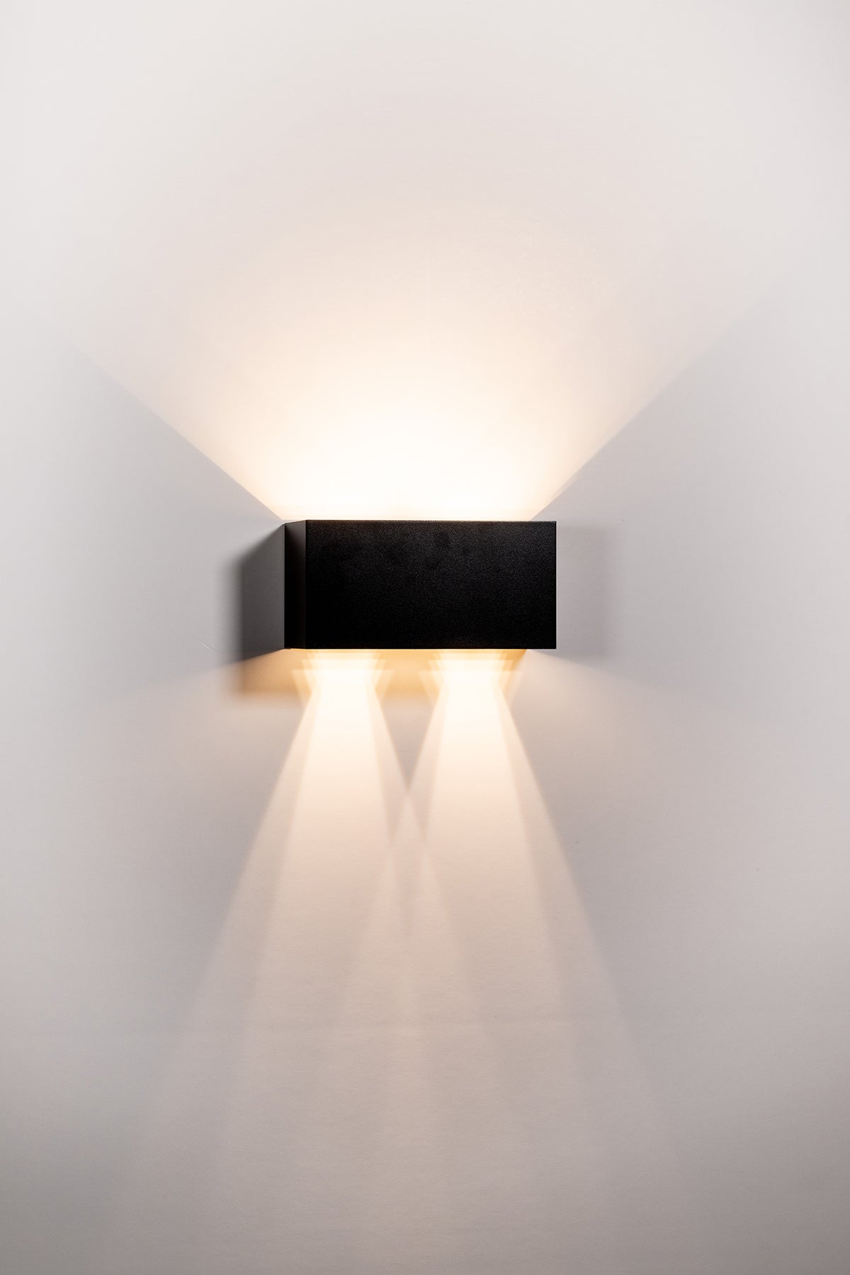 Havit Lighting Versa Black Square Up & Down Wall Light