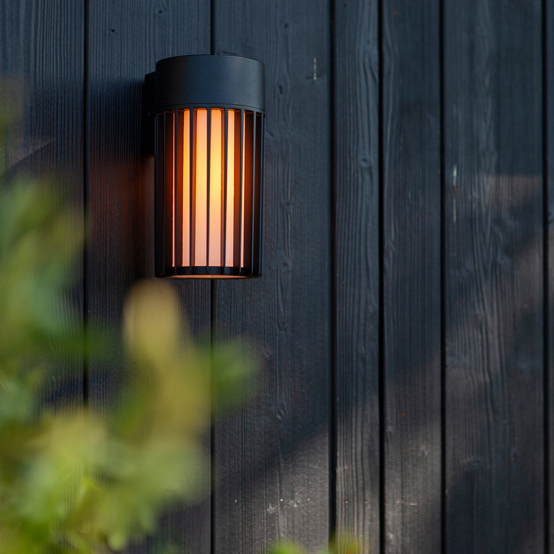 Havit Lighting Tenac Aluminium Black Wall Light