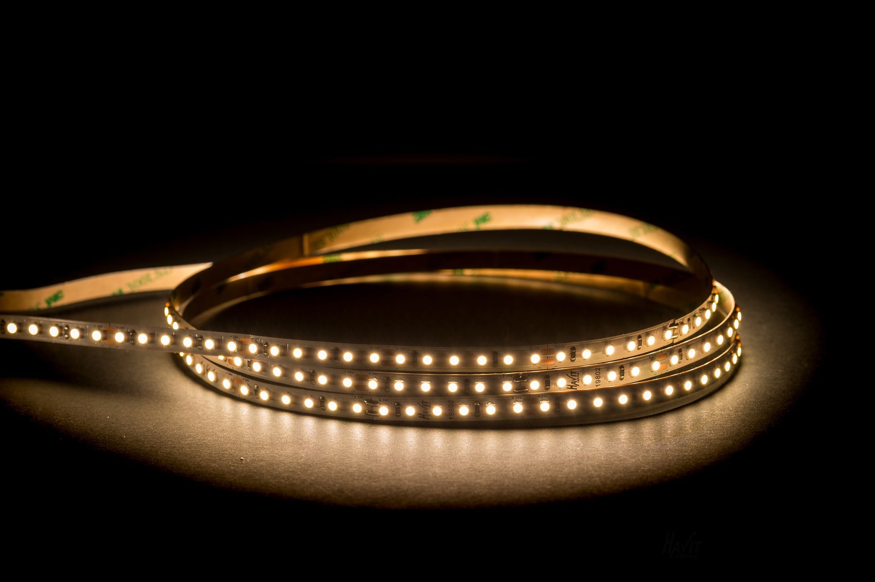 HV9722-IP20-128-4K_Havit_Lighting_2020-2000px_1800x1800_c2ec5523-822d-4c5b-9a77-9205272c720f.jpg