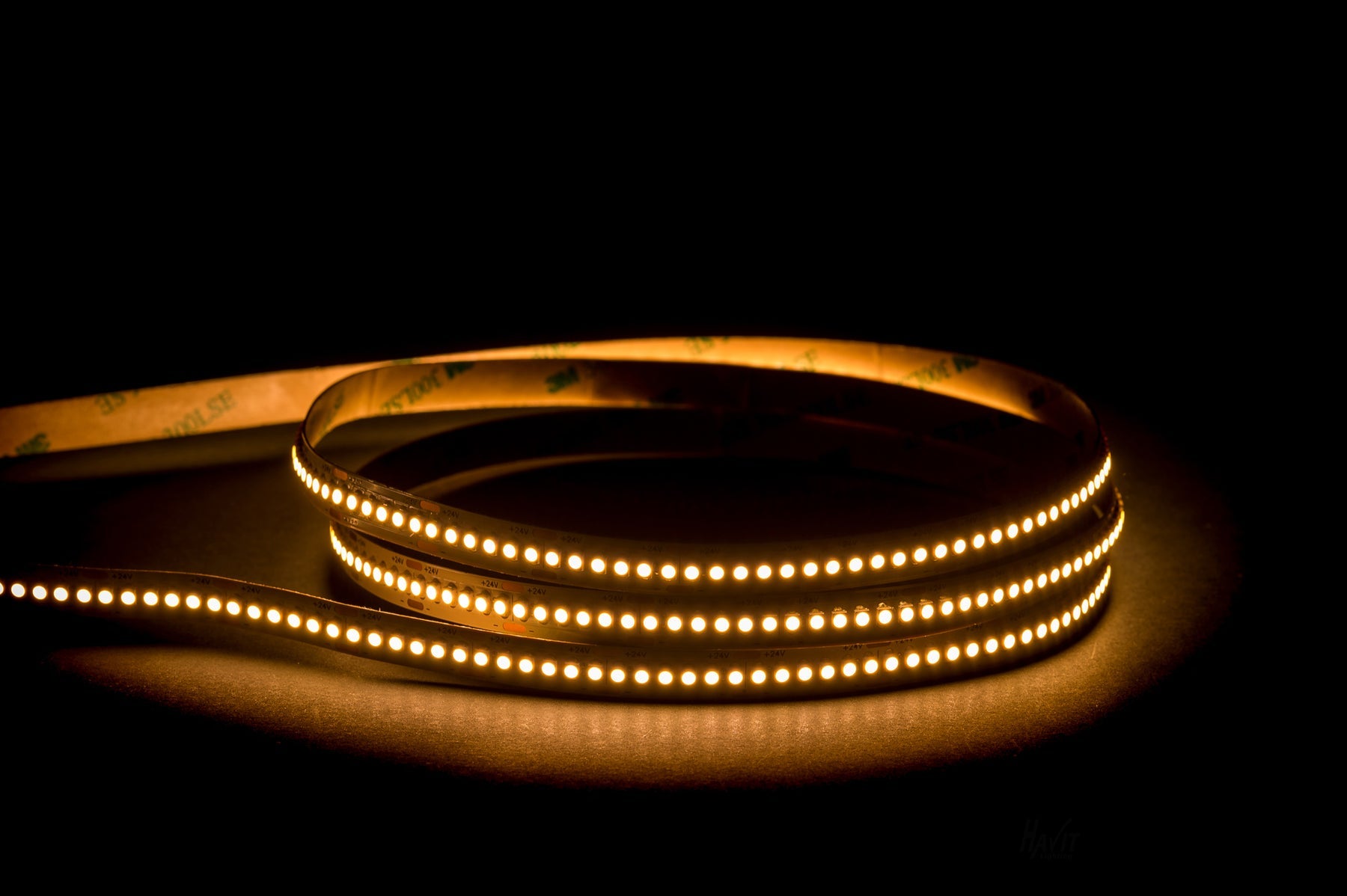 HV9723-IP20-240-3K-1_Havit_Lighting_2020-2000px_1800x1800_138f70b8-6ffe-4c15-8496-1eb5b2ded1c1.jpg