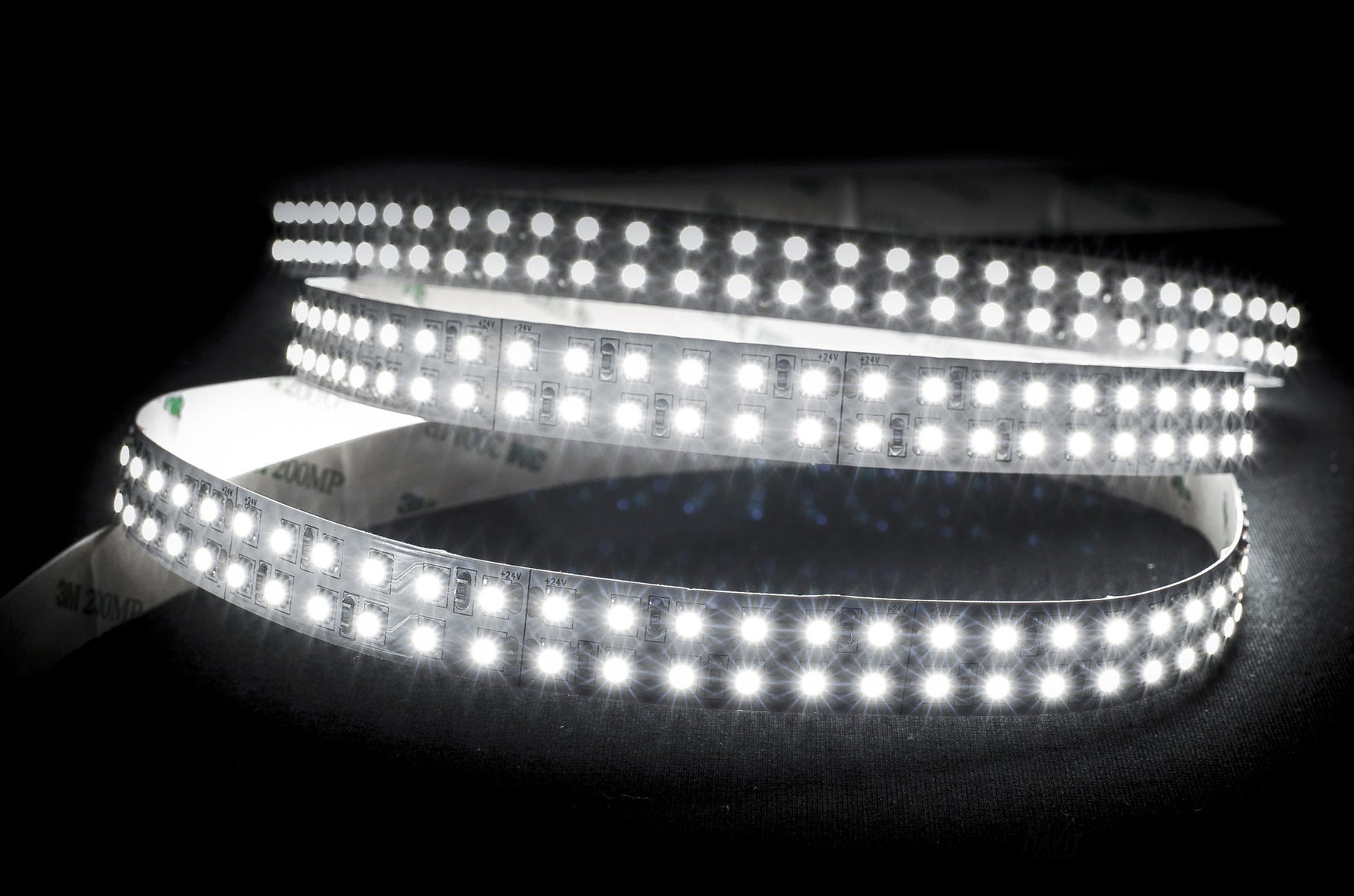 HV9723-IP20-240-5K-2_Havit_Lighting_2020-2000px_1800x1800_f58c1c48-0227-4301-b1bc-8d2d752d8ccc.jpg