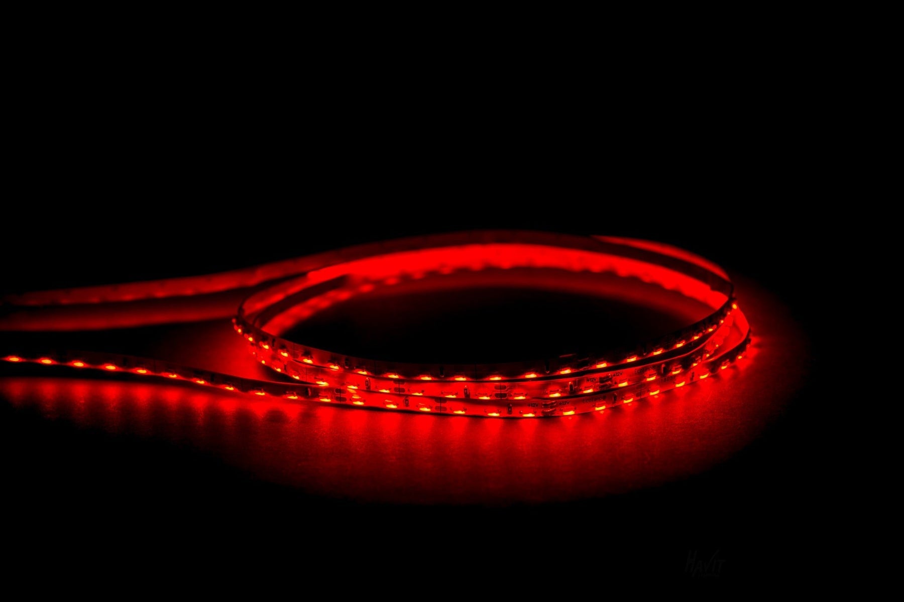 HV9723-IP20-96SM-R_Havit_Lighting_2020-2000px-255901_1800x1800_ddda2e13-094f-4ae3-87df-408ef8328358.jpg