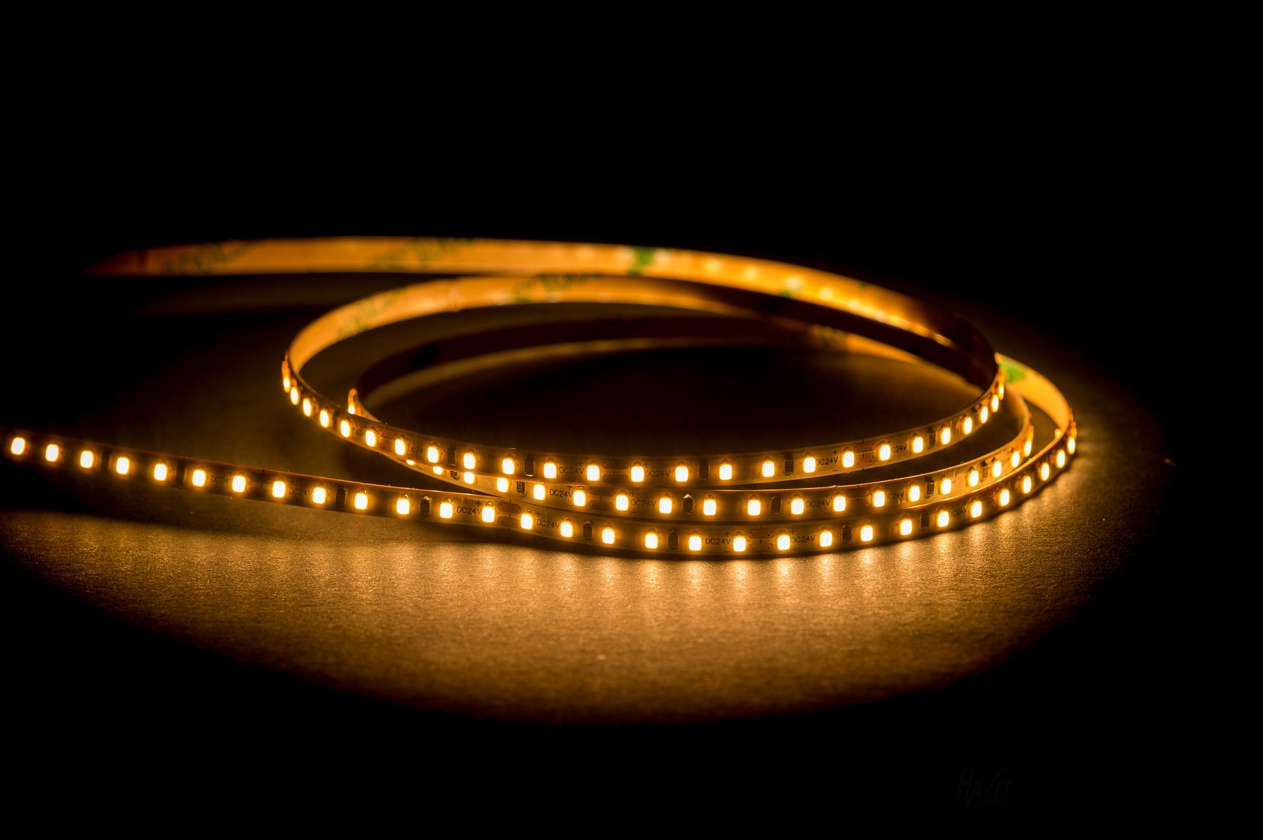 HV9731-IP20-180-3K_Havit_Lighting_2020-2000px_1800x1800_29050305-734e-476c-9e76-b243ff3f8306.jpg