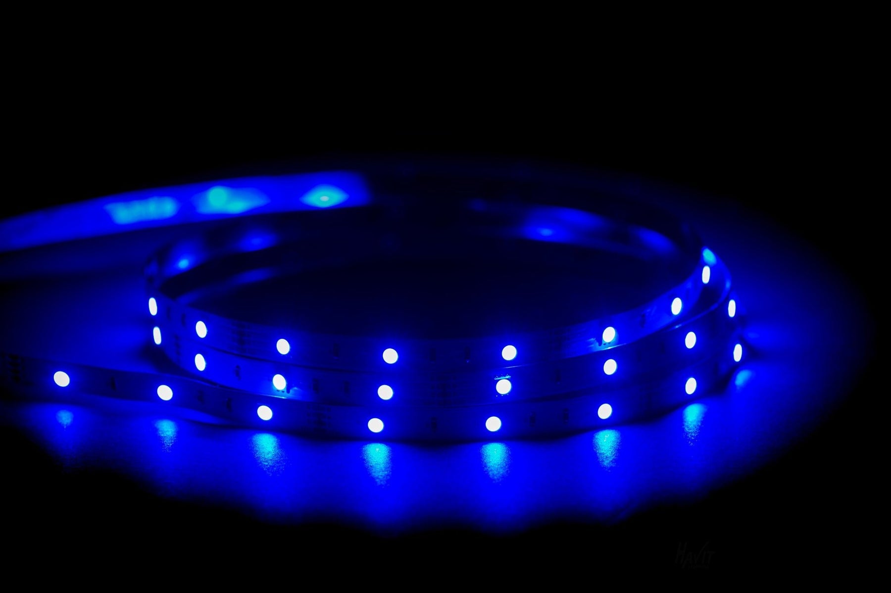 HV9750-IP20-30-RGB-BLUE_Havit_Lighting_2020-2000px-231908_1800x1800_ee33e955-9790-4ece-bf5f-5e2bdf56e29f.jpg