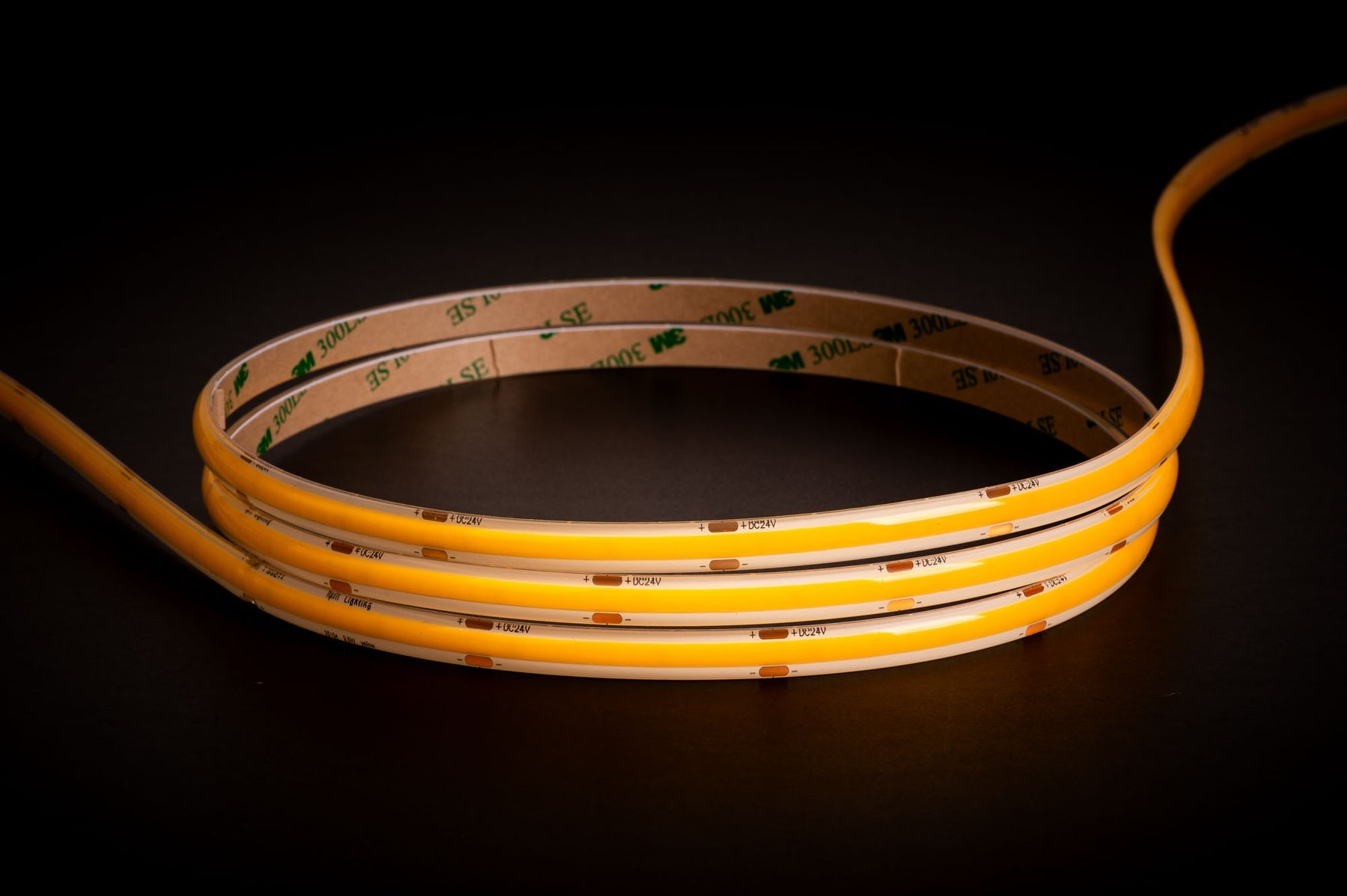 Havit Lighting 9.6w IP54 24v DC Yellow COB Dotless LED Strip