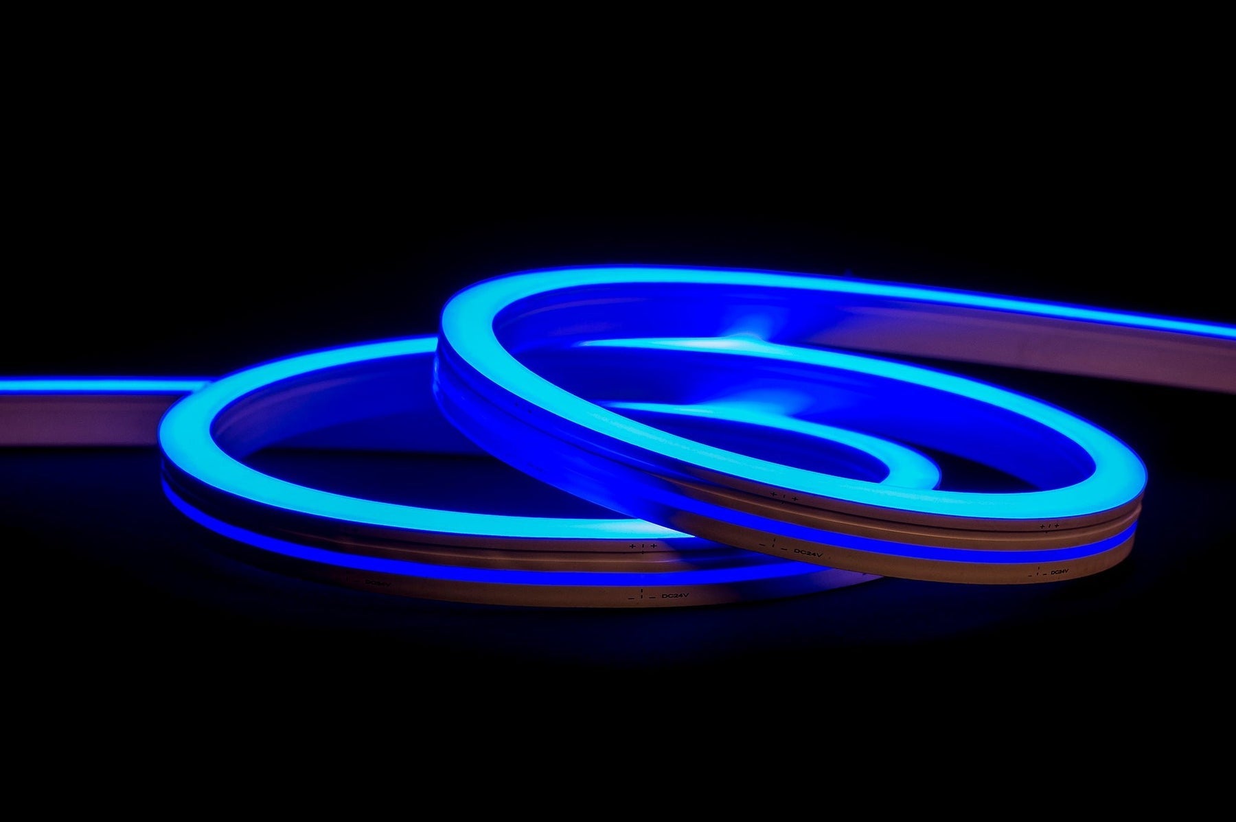 Havit Lighting 14.4w IP67 24v DC Side Bend HaviFlex Flexible Neon LED Strip RGBW
