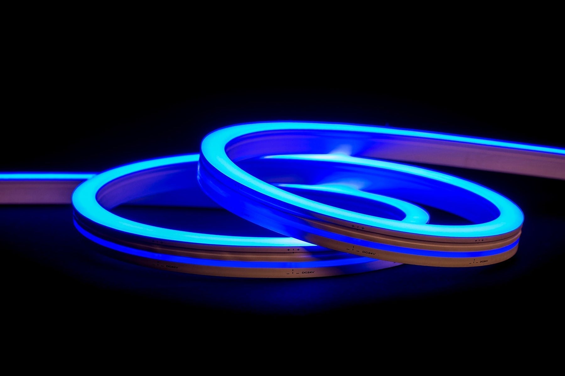 HV9795-IP67-200-SPIRGB-BLUE-420508_1800x1800_b2eb2cd0-f67a-4b6b-9317-13ded660f633.jpg