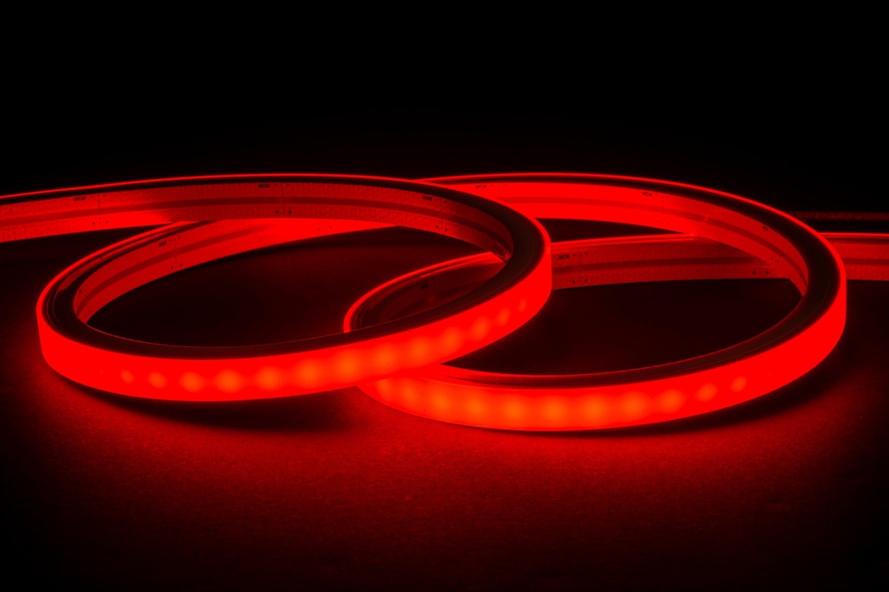HV9796-IP67-200-RGBW-RED-C_2000px-402332_1800x1800_965f9ca7-a828-42ad-a404-6bc26ba8c6b7.jpg