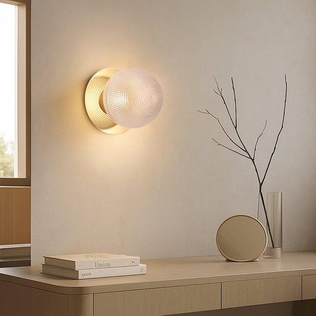 Odessa Large Diamond Cut LED Wall Light 8.5W 3000K Clear & Gold