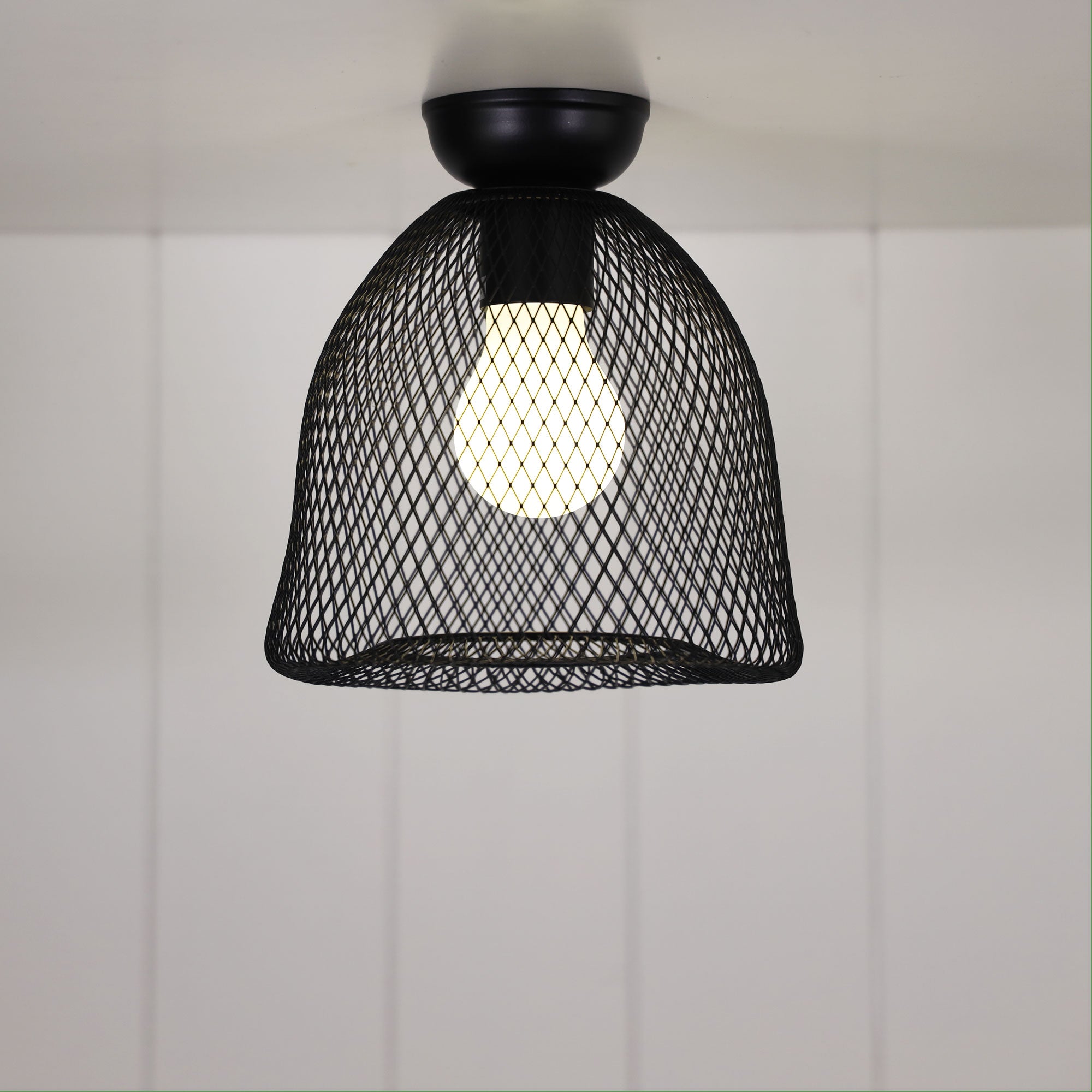 TELLIS.18 BLACK - Industrial Style DIY Shade
