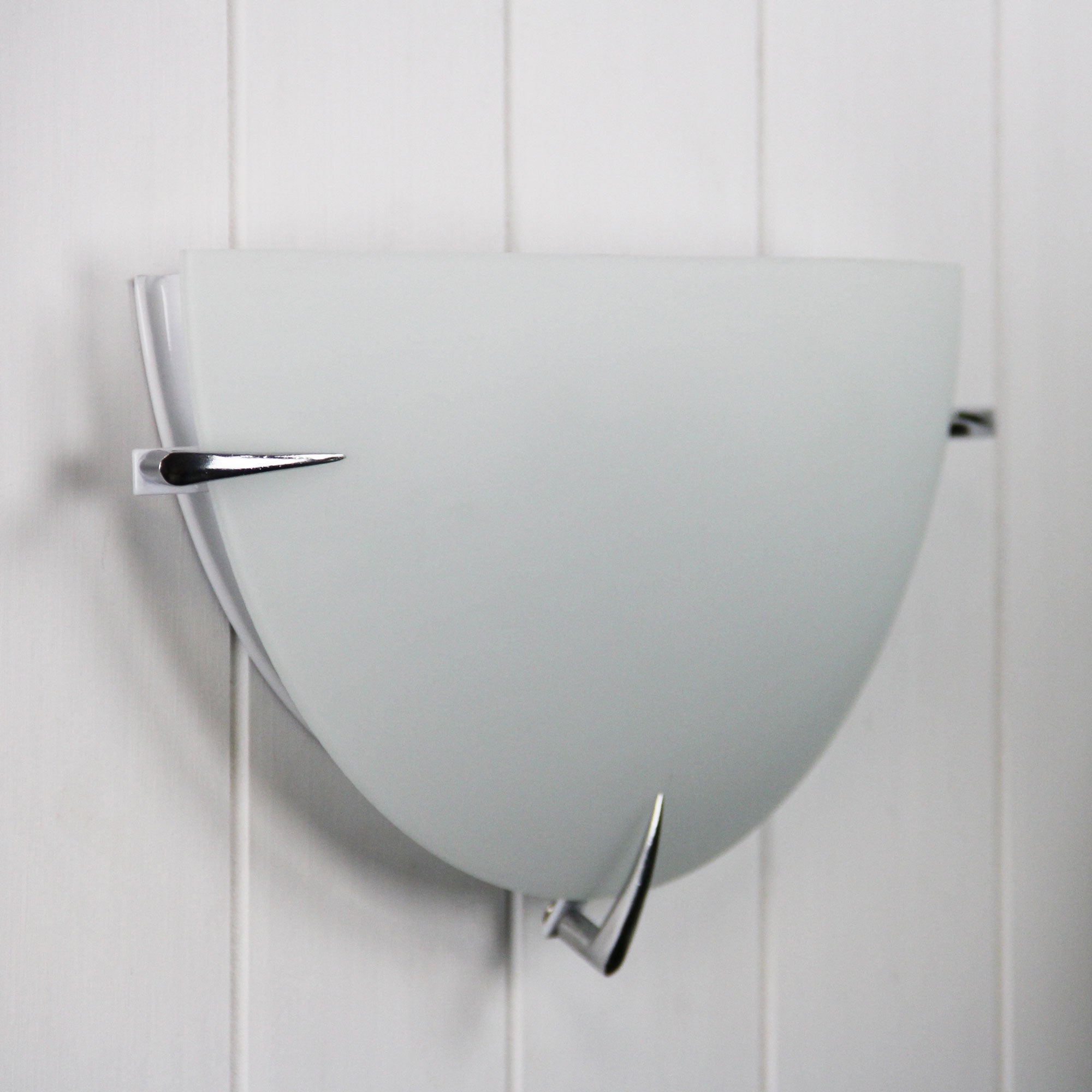 CLAW WALL - 30cm Wall llight Matt Opal and Chrome