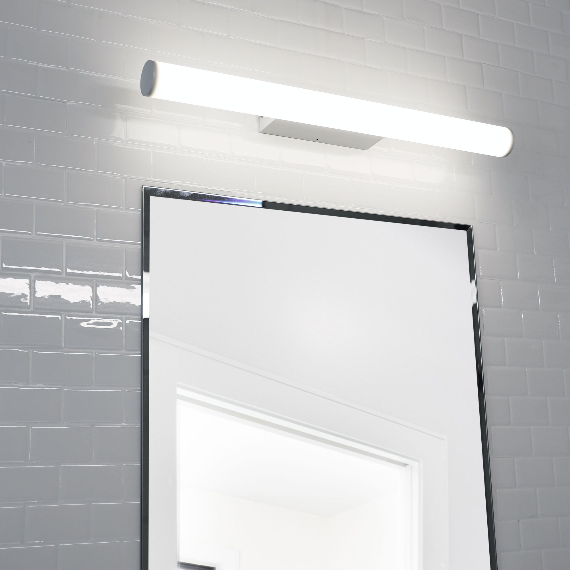TRELLA.60 WHITE - IP44 TriColour LED Vanity Light