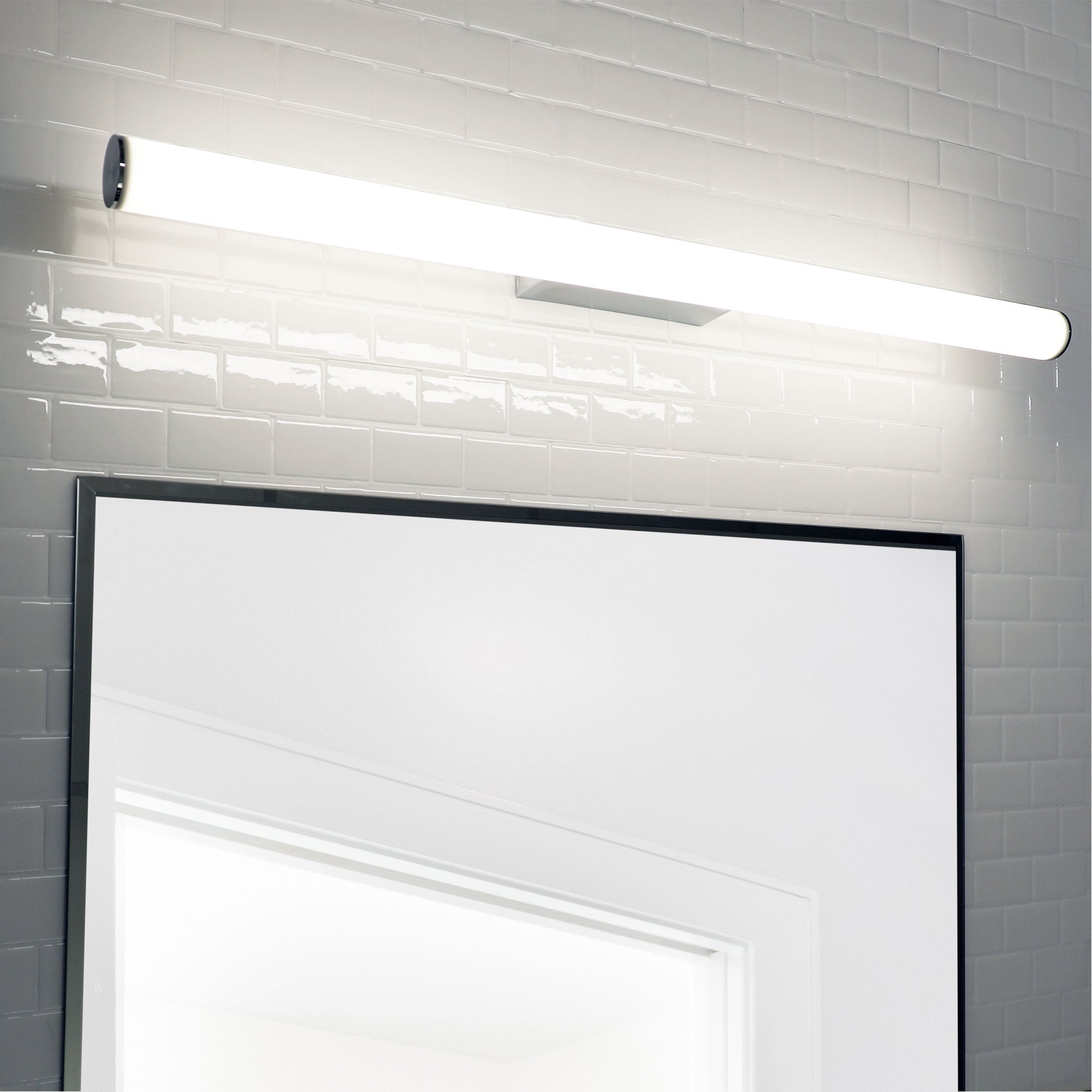 TRELLA.90 CHROME - IP44 TriColour LED Vanity Light