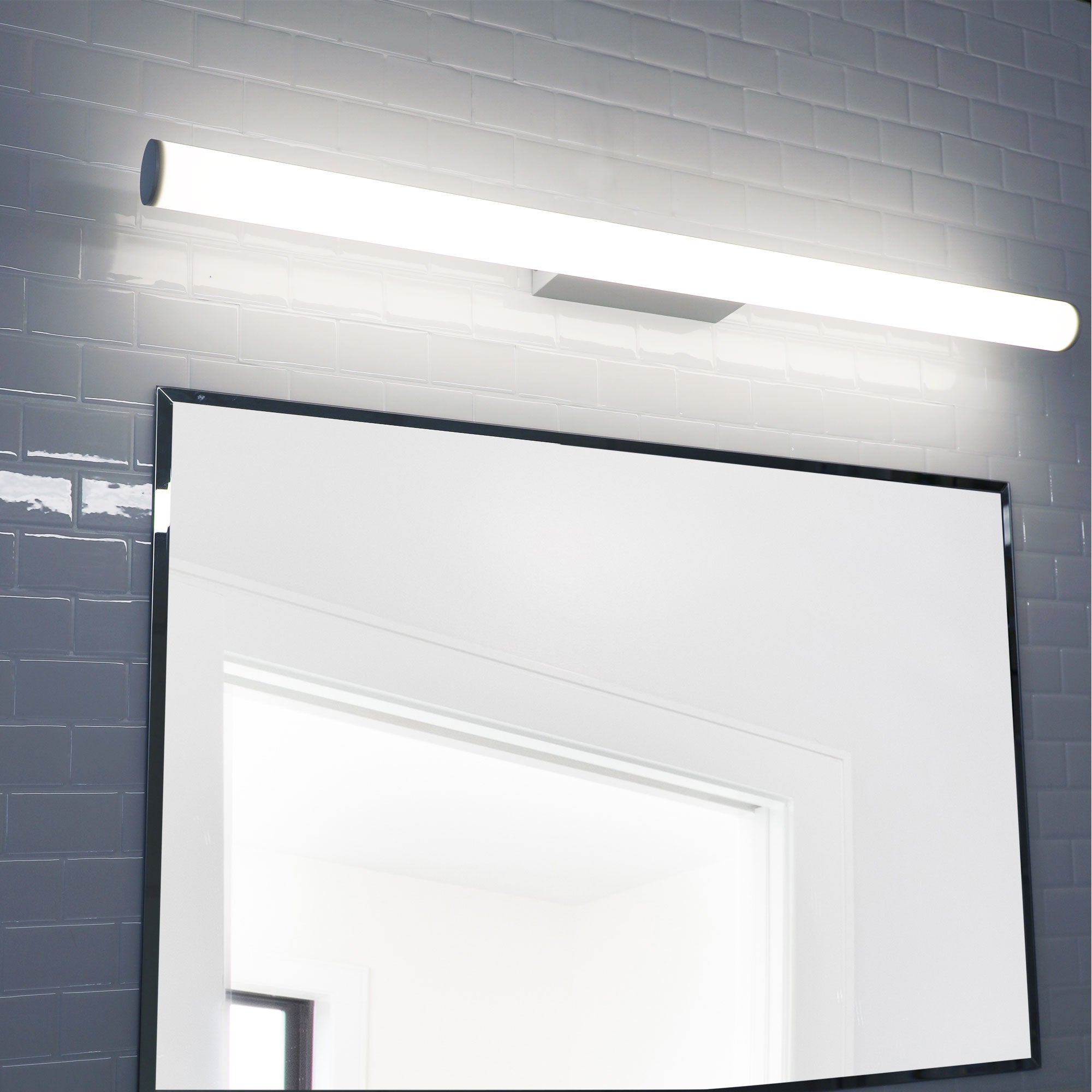 TRELLA.90 WHITE - IP44 TriColour LED Vanity Light