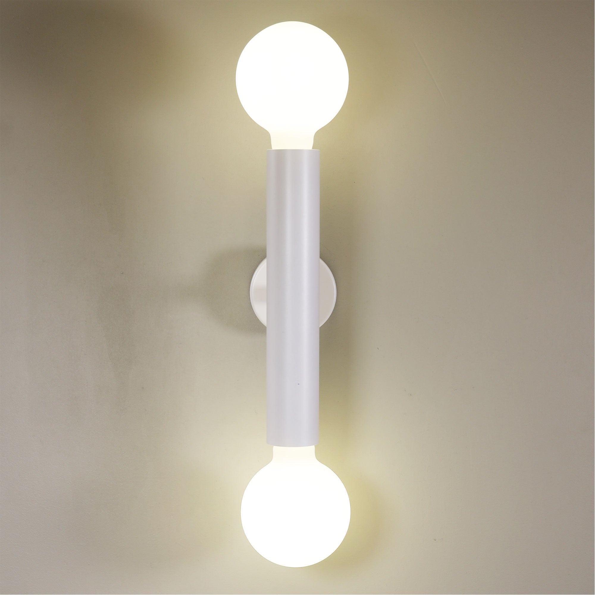 TOLI WHITE - Twin Wall Light