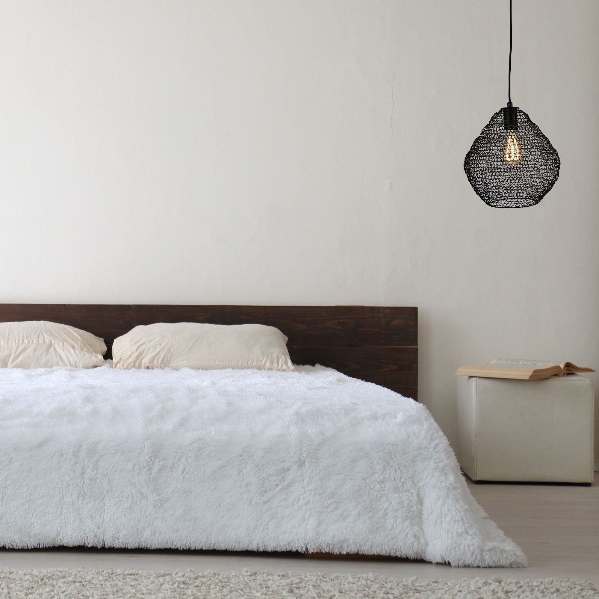 MUDAG MEDIUM - Medium Meshique Pendant