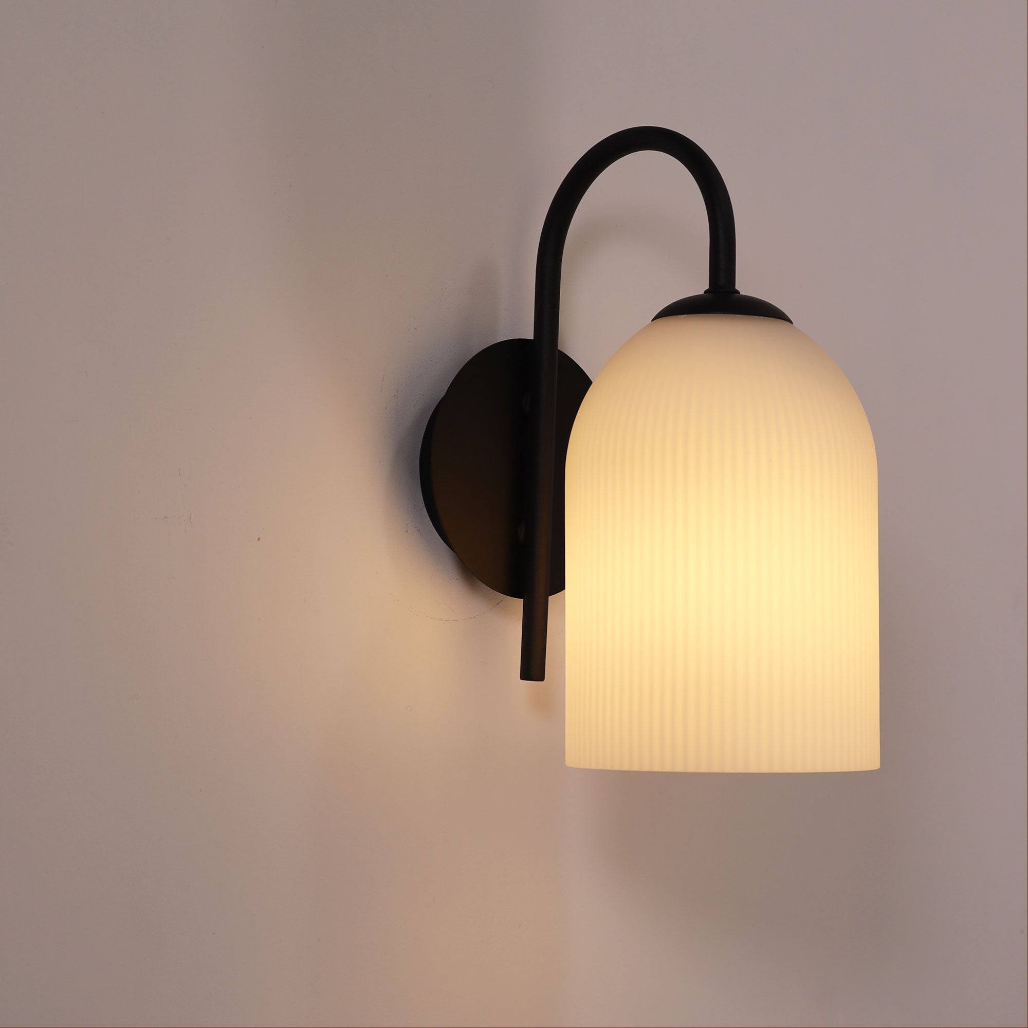 ARLEY BLACK - Opal Matt Wall Light