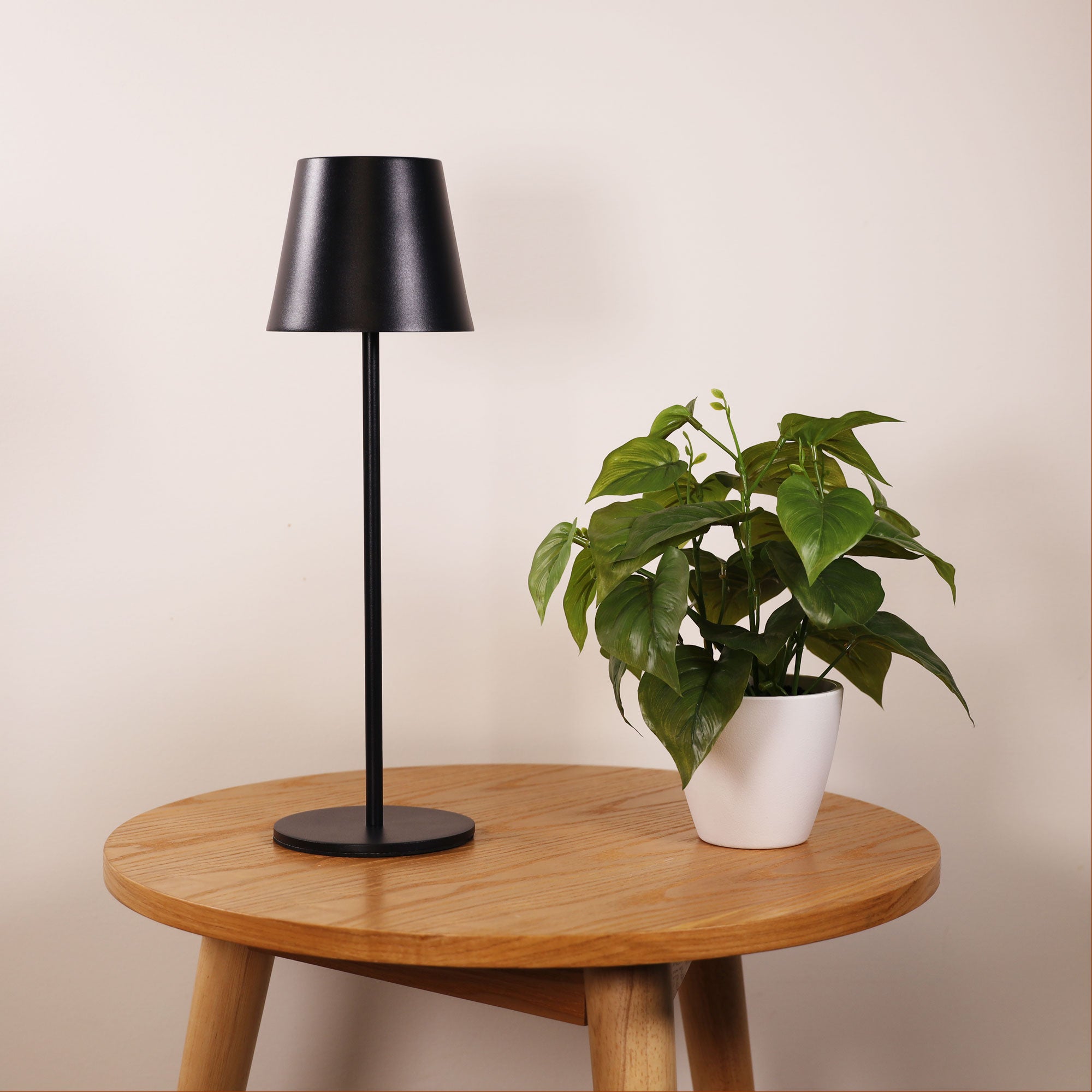 MINDY BLACK - Rechargeable Table Lamp