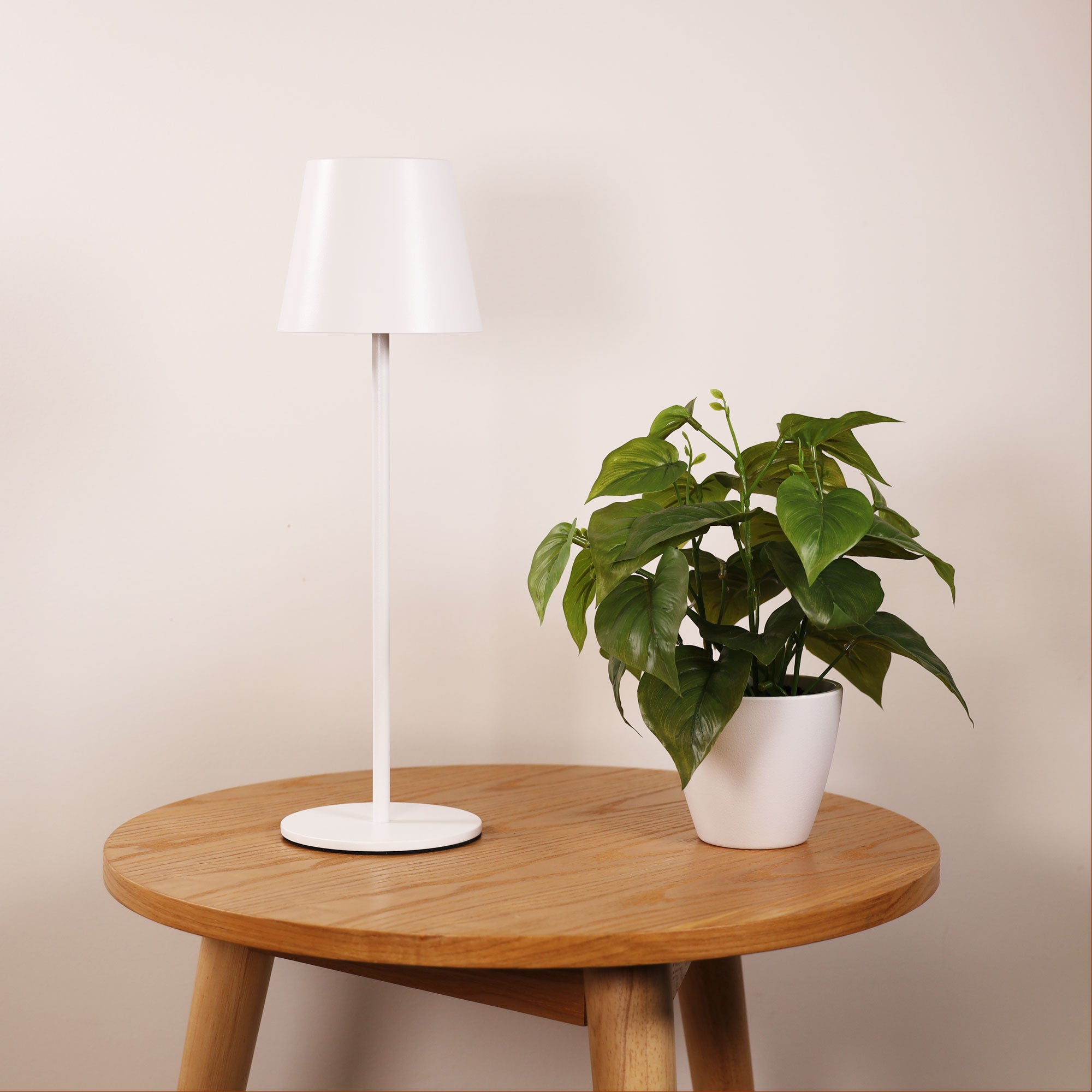 MINDY WHITE - Rechargeable Table Lamp