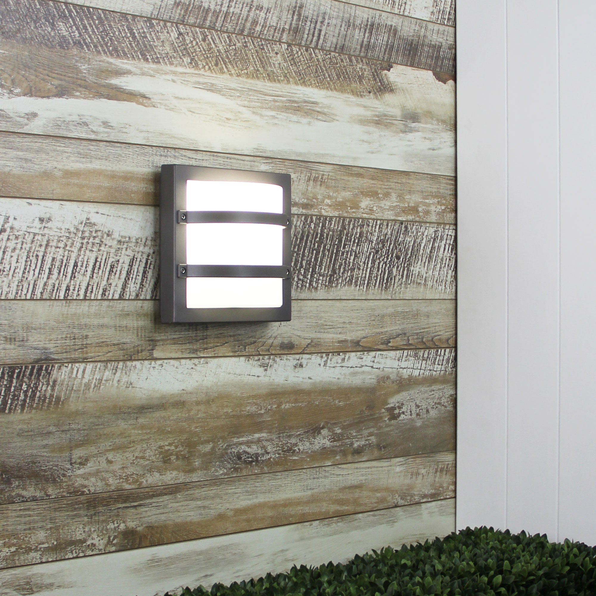 LARGO Graphite - IP65 Premium Outdoor Bulkhead 24x24cm