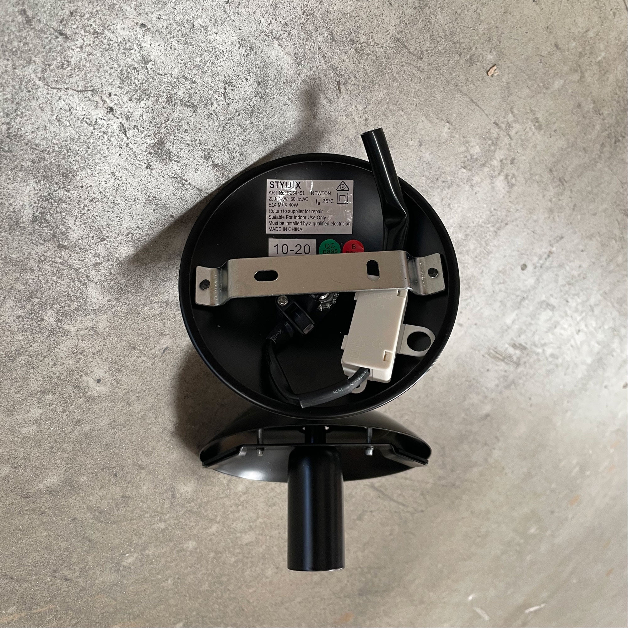 NEWTON WALL LIGHT BK - Black and Clear Glass Wall Light