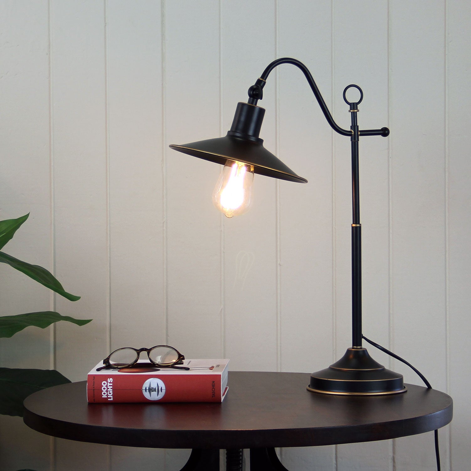 SL98511RB_Lifestyle-bouton-vintage-desk-lamp2.jpg