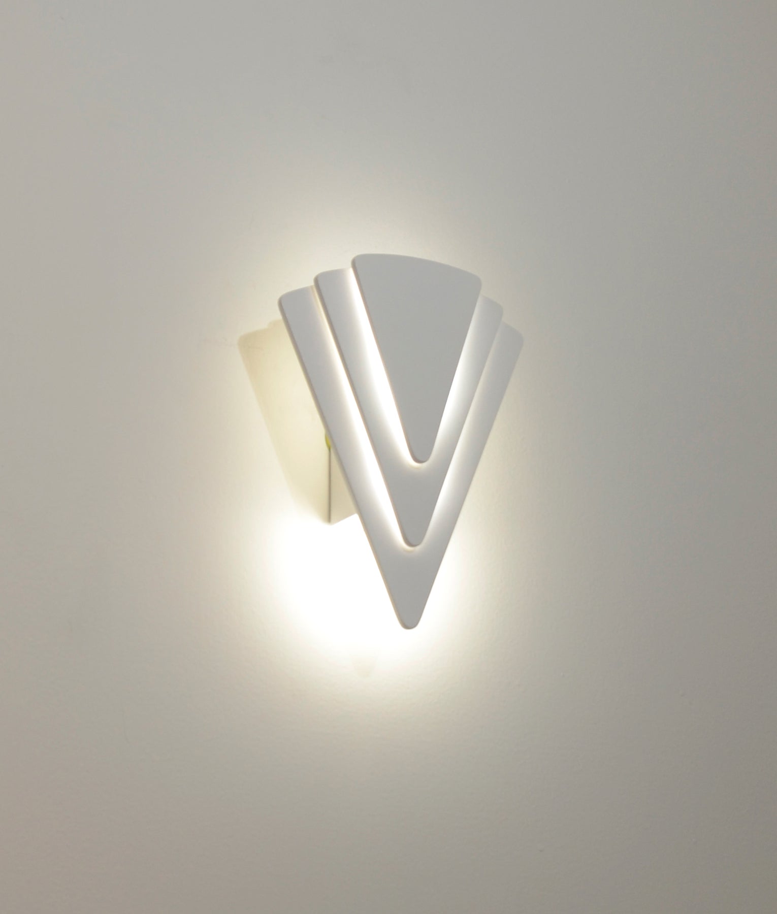 SURAT: City Series LED Dual-CCT Interior Triangular Dimmable Wall Light