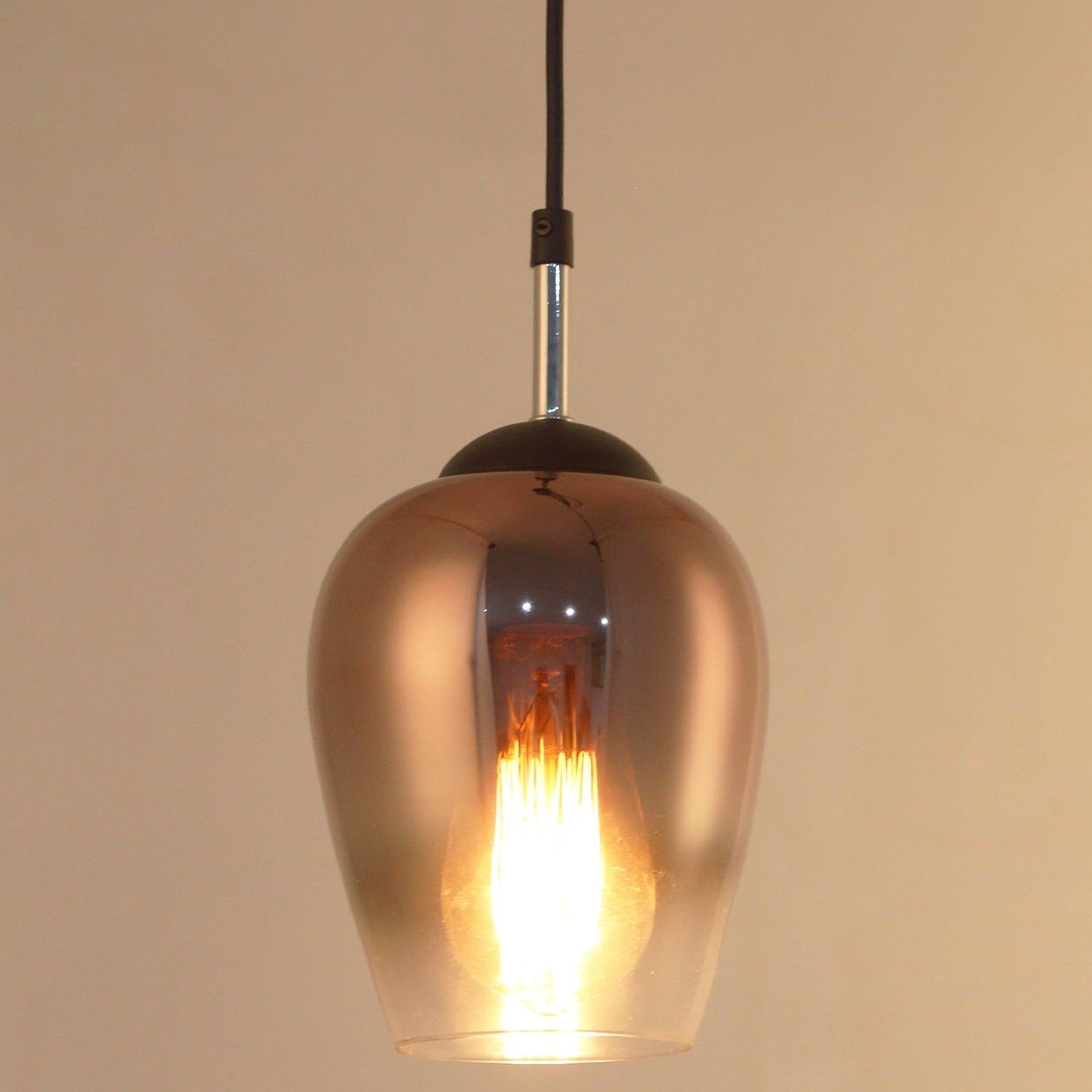VINUM2_lighton_02_20210805_17482ac4-57f8-4ca4-90fd-953fb203e542.jpg