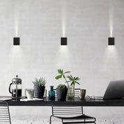 Canto Kubi 2 Outdoor Up/Down LED Wall Light