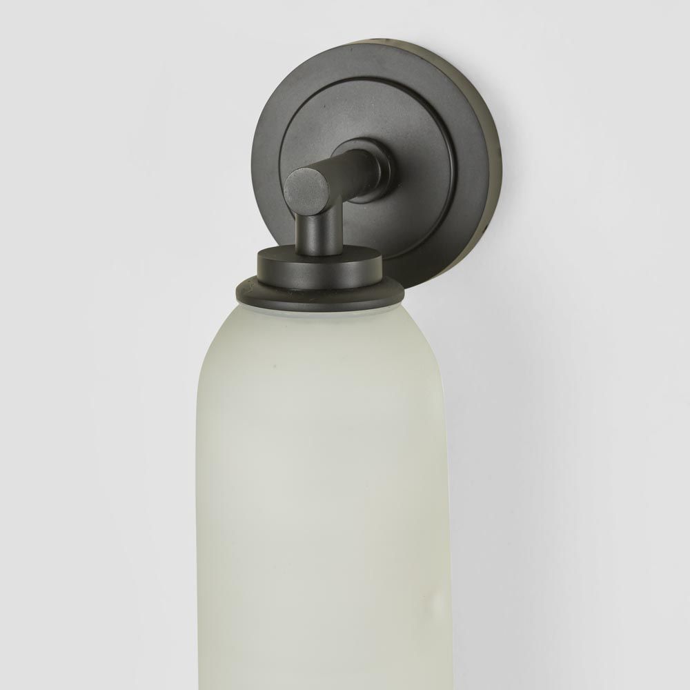 Hampton Medium Wall Light Black