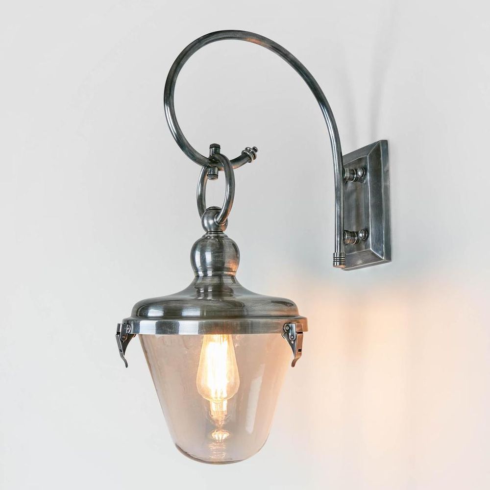 Savoy Outdoor Entry Lamp With Glass Shade