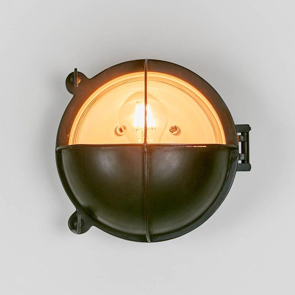 Vienna Outdoor Wall Lamp Black
