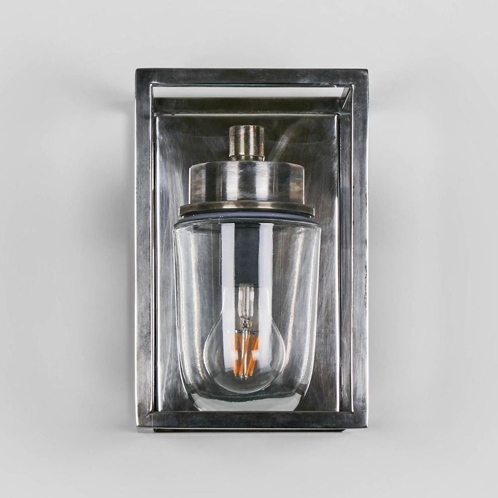 Wellington Outdoor Wall Lamp Silver