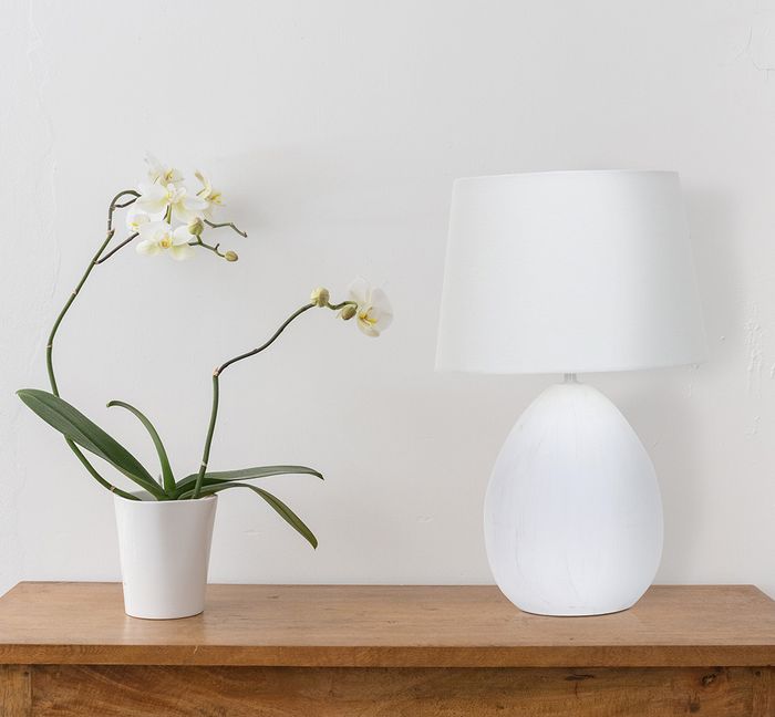 Vencha Lighting Bev Table Lamp - White