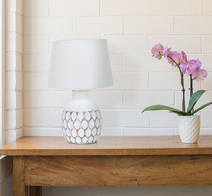 Vencha Lighting Sam Table Lamp